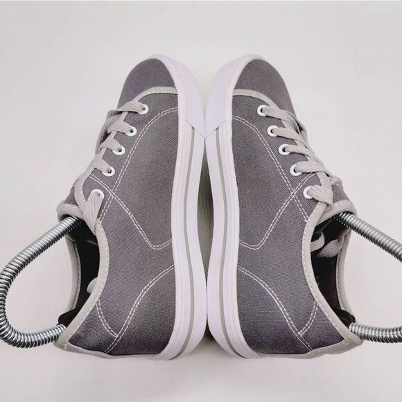 Heelys Casual Grey Skate‎ Sneakers Boys Size 4 Classic Shoes Skates Heelys - Picture 5 of 8